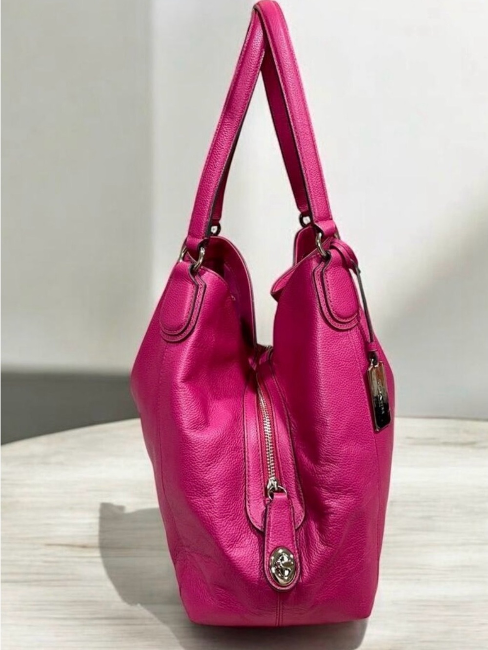Coach 33547 Edie Leather Turn
Lock Hot Pink Leather Shoulder Bag - Picture 3 of 9